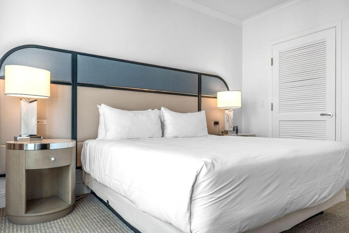 Fontainebleau - Street & Partial Ocean View * Miami Beach
