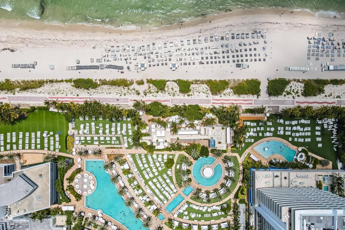 Fontainebleau - Street & Partial Ocean View