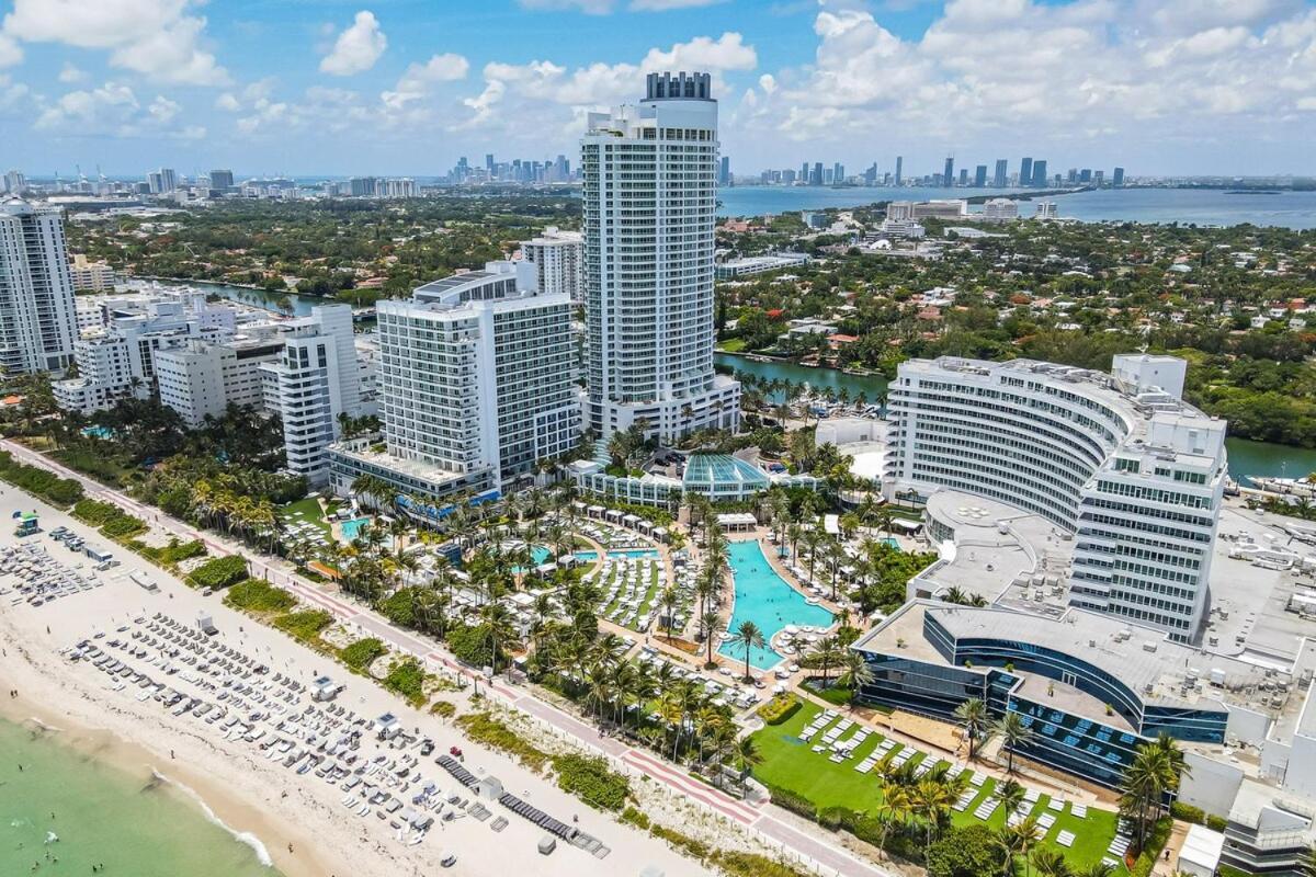 Fontainebleau - Street & Partial Ocean View * Miami Beach